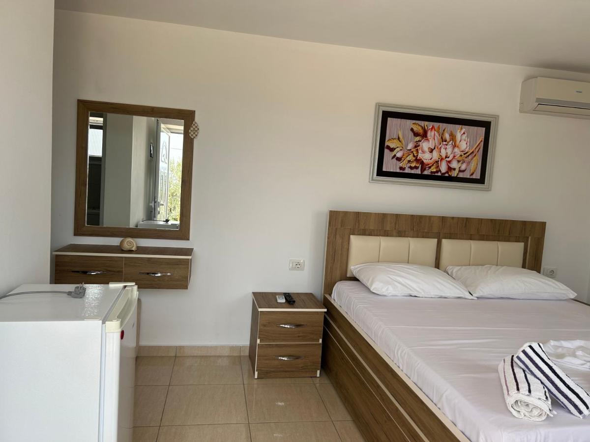 Eri Rooms Саранде Екстериор снимка