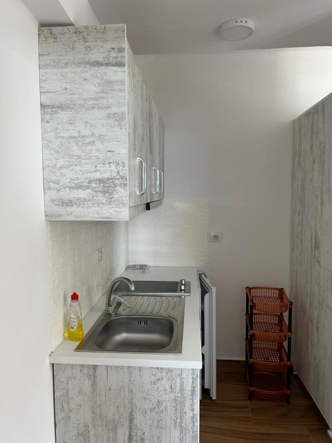 Eri Rooms Саранде Екстериор снимка