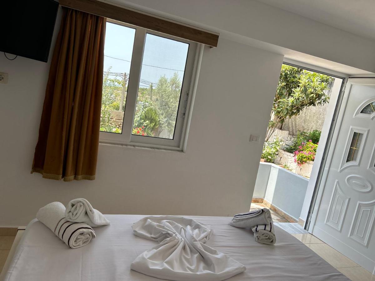 Eri Rooms Саранде Екстериор снимка